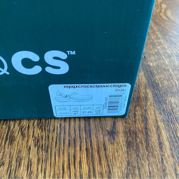 Museum of Peace & Quiet x Crocs in Khaki - Picture 3 of 6